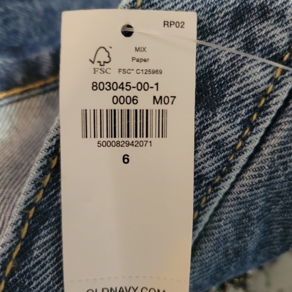 New old navy size 6 sky hi a-line denim shorts - Picture 5 of 6